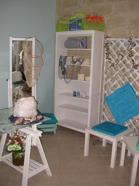 Bed and Breakfast Le Nereidi Beb Margherita Di Savoia Habitación foto